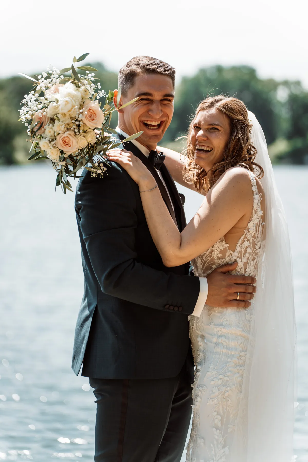 Hochzeitsfoto 3 von Vanessa & Maximilian in Lüneburger Heide